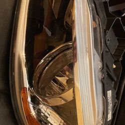 2014-2018 volvo s60 v60 headlight driver left side OEM