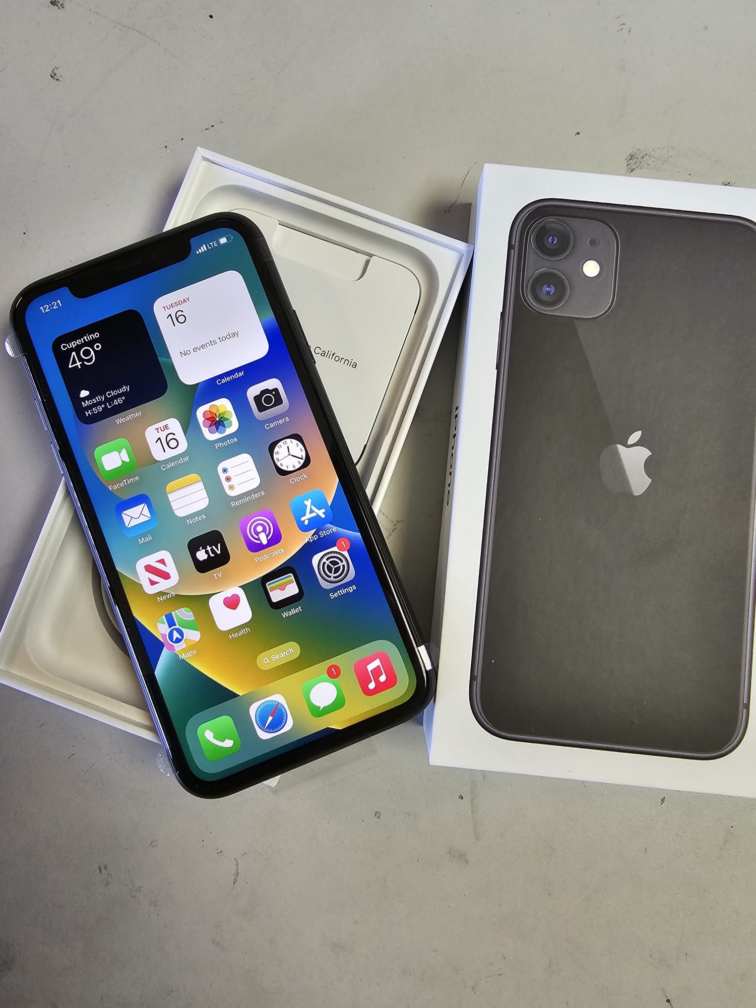 iphone 11 metropcs brand new never been used year warranty. You can use