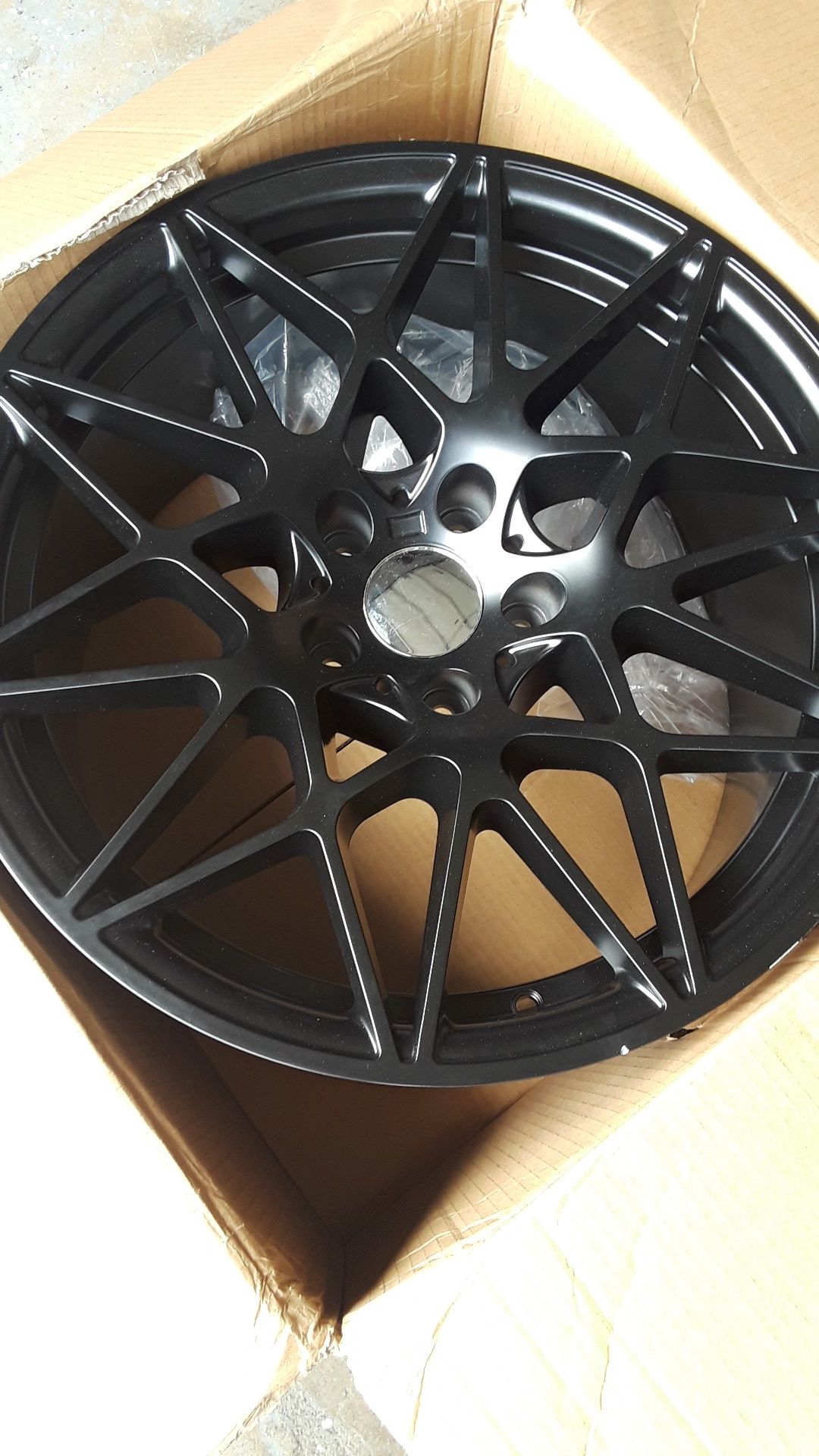 BMW 2015 428i RIM front size 19x8.5, rear 19x9.5