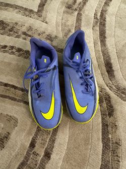 Nike Phantom GT Turf Soccer Shoes - Size 6Y