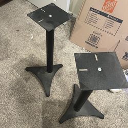 Speaker Stands - bookshelf speakers