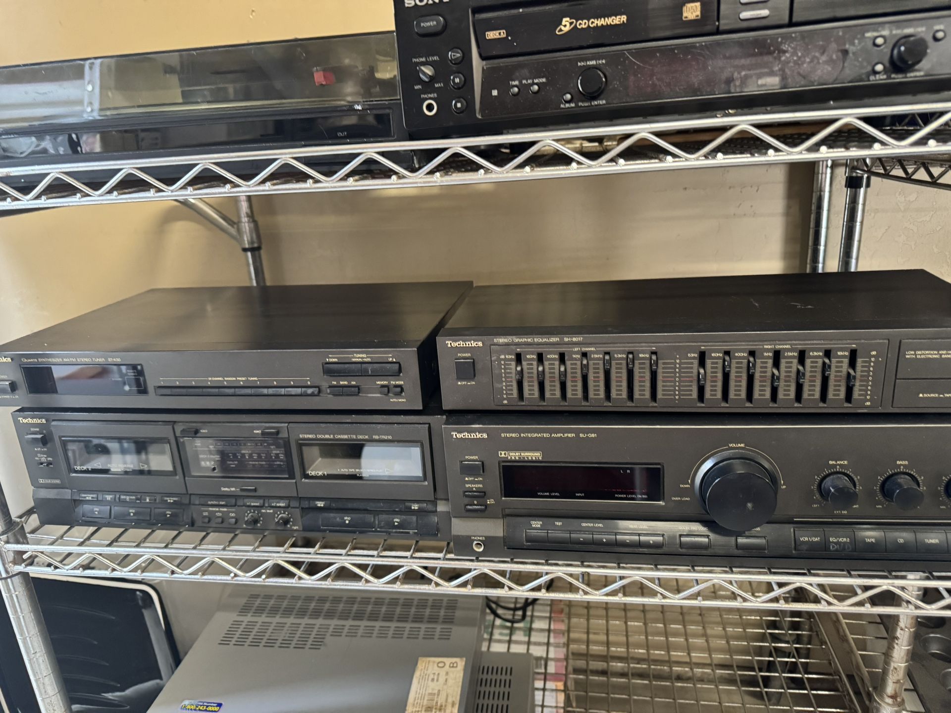 Vintage Technics Stereo System Amplifier , Tuner, Cassette Deck, cd player Works