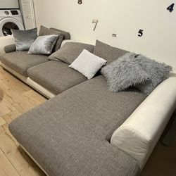 Sofa and coffe table