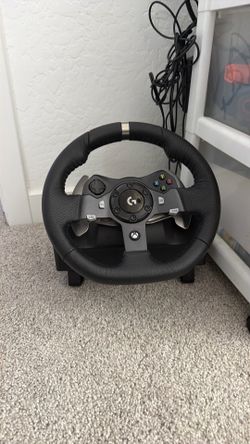 Logitech g920 gaming wheel for Xbox