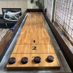 9 Ft industrial  shuffleboard table
