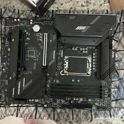 MAG 8760 TOMAHAWK WIFI DDR4 Intel Core 