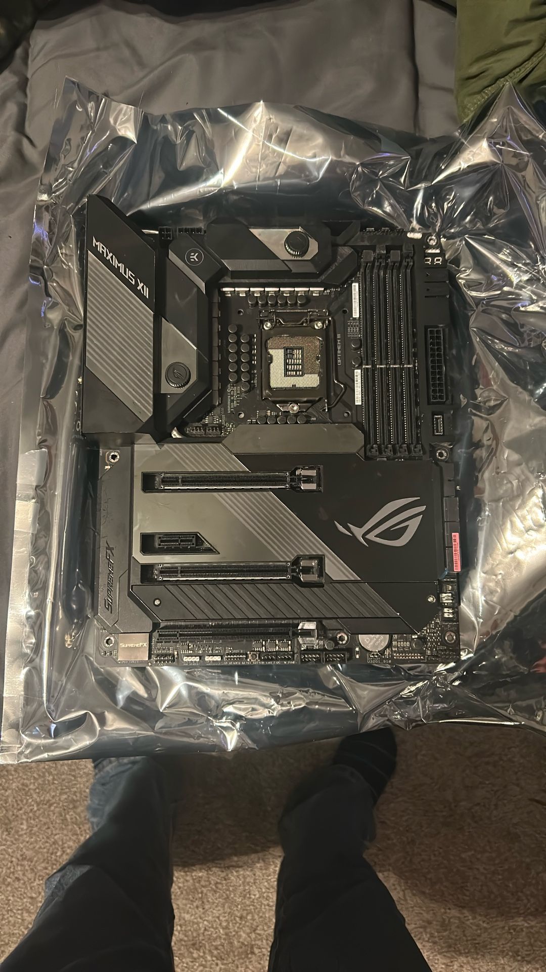 ASUS ROG Maximus XII Formula Z490 Wi-Fi Motherboard – LGA1200 (Includes Antennas)