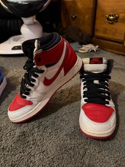 Nike Air Jordan 1 High Chicago Sneakers