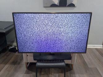 LG TV FOR SALE