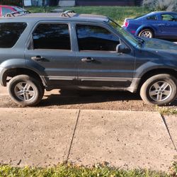 2005 Ford Escape