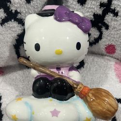 Hello Kitty Halloween …