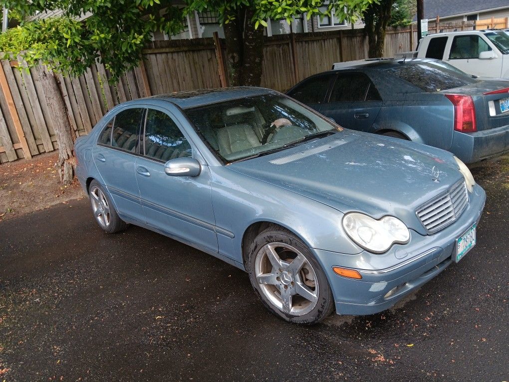 2004 Mercedes C320