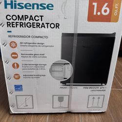 mini fridge hisense.