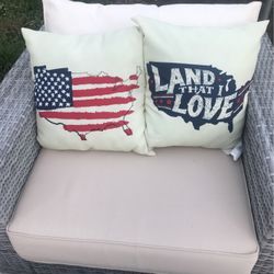 USA Indoor / OutdoorThrow Pillows