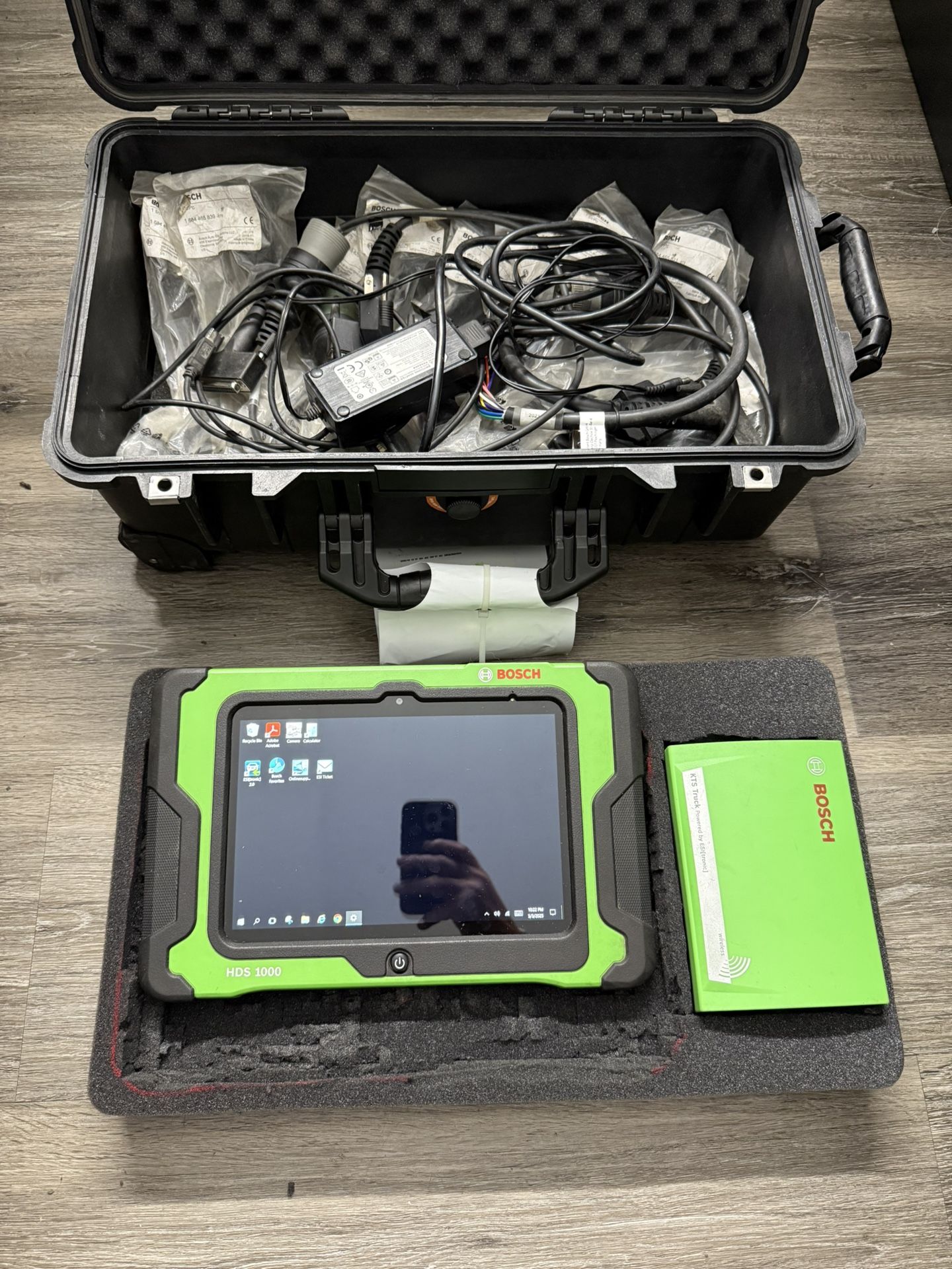 Bosch HDS 1000 Model GT2 - KTS Truck Diagnostics Heavy Duty Commercial Tablet Diesel Mechanic