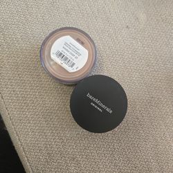 Bare Minerals Foundation