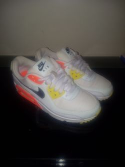 Women's Nike airs.