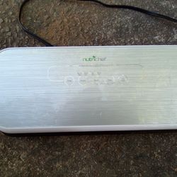 Nutrichef Food Saver Sealer