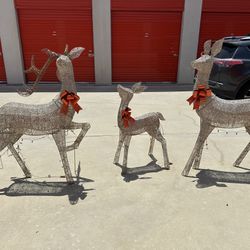 Lit Christmas Reindeer For Yard