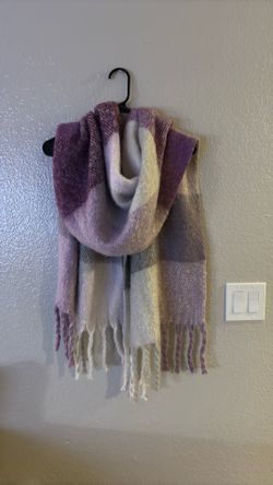 Women’s  scarf