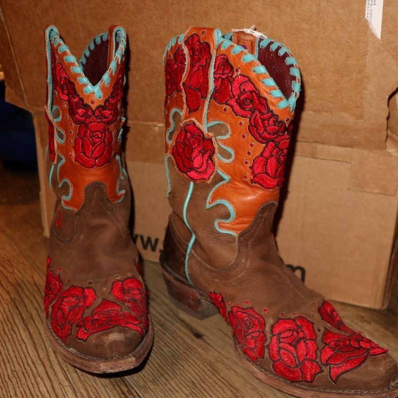Ariat rosita boots best sale