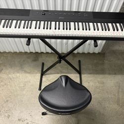 Electric Keyboard 