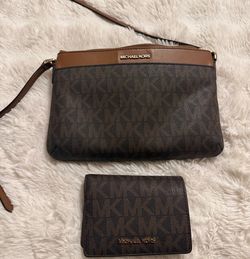 Micheal Kors purse and wallet