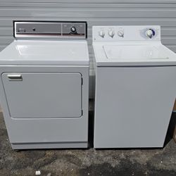 Nice White GE Washer & Maytag Electric Dryer Set Very Clean And Like New. 