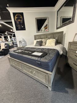 4 PC KING BEDROOM SET