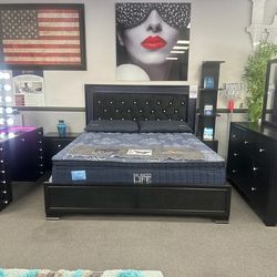 4PC King Bedroom Set