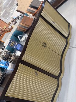 Pretty Gold and Brown Storage Dresser with Shelf’s⚜️SAME DAY DELIVERY or PICK UP 🛻