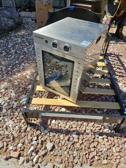 Food dehydrator