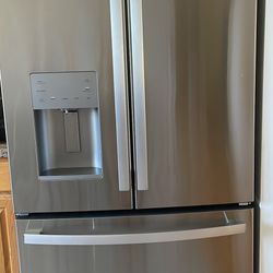 GE Refrigerator 