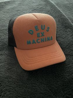 Deus ex machina hat