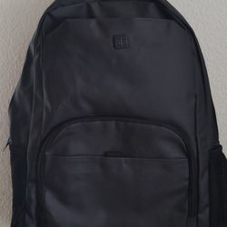 O15 Backpack