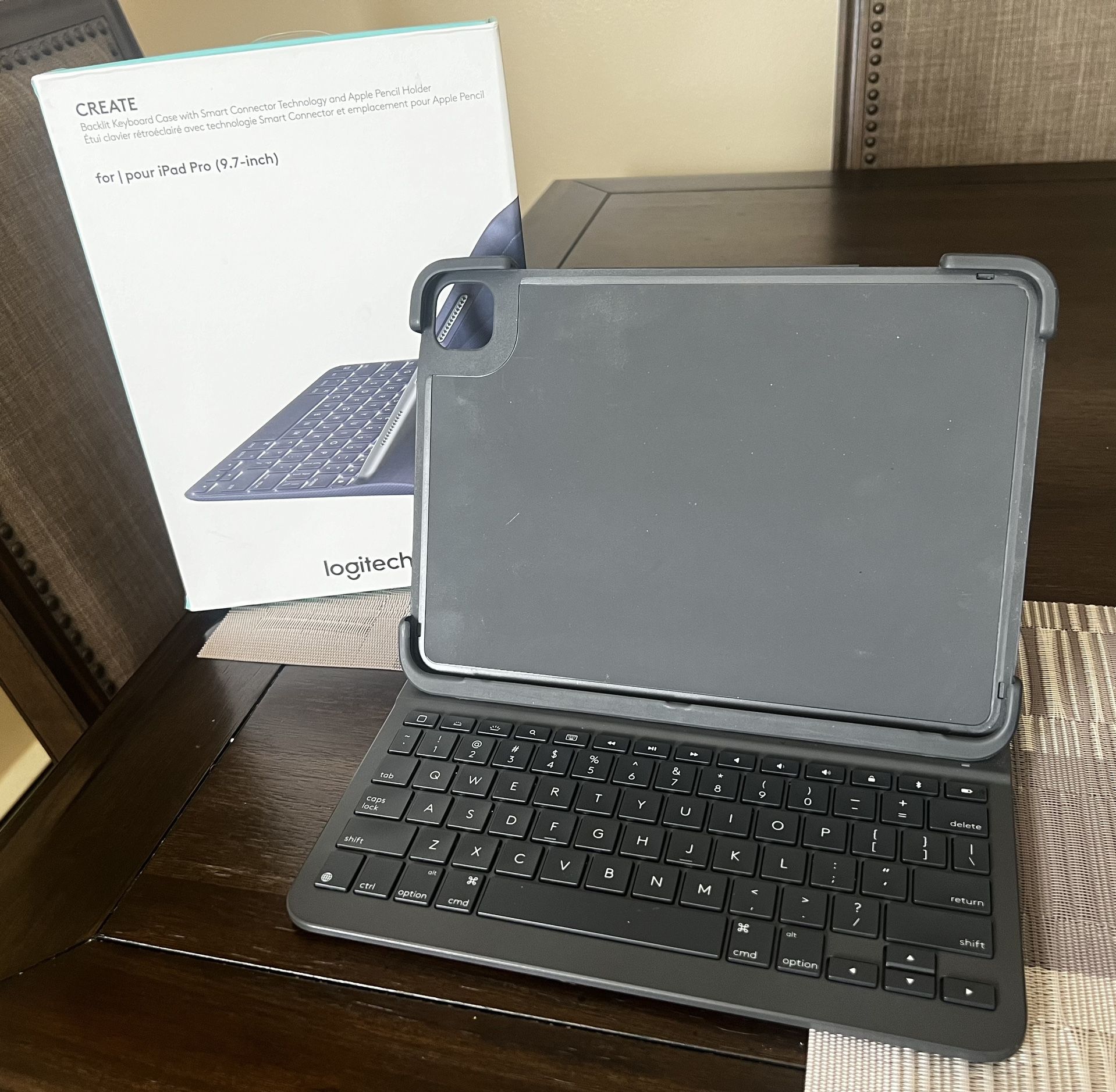 Logitech Keyboard For iPad Pro 9’7