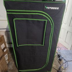 Complete Indoor Grow Tent Setup – VIVOSUN + Mars Hydro (LED, Fan, Filter)
