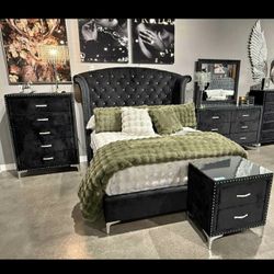 New Queen Bedroom Set