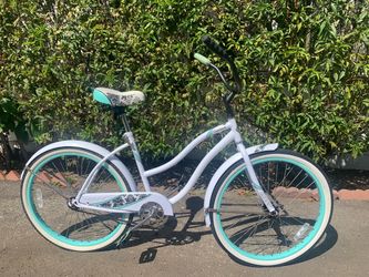 Huffy beach cruiser