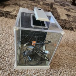 Fish Tank 2.5 Gallon 