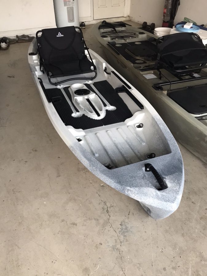 Ascend 10T kayak
