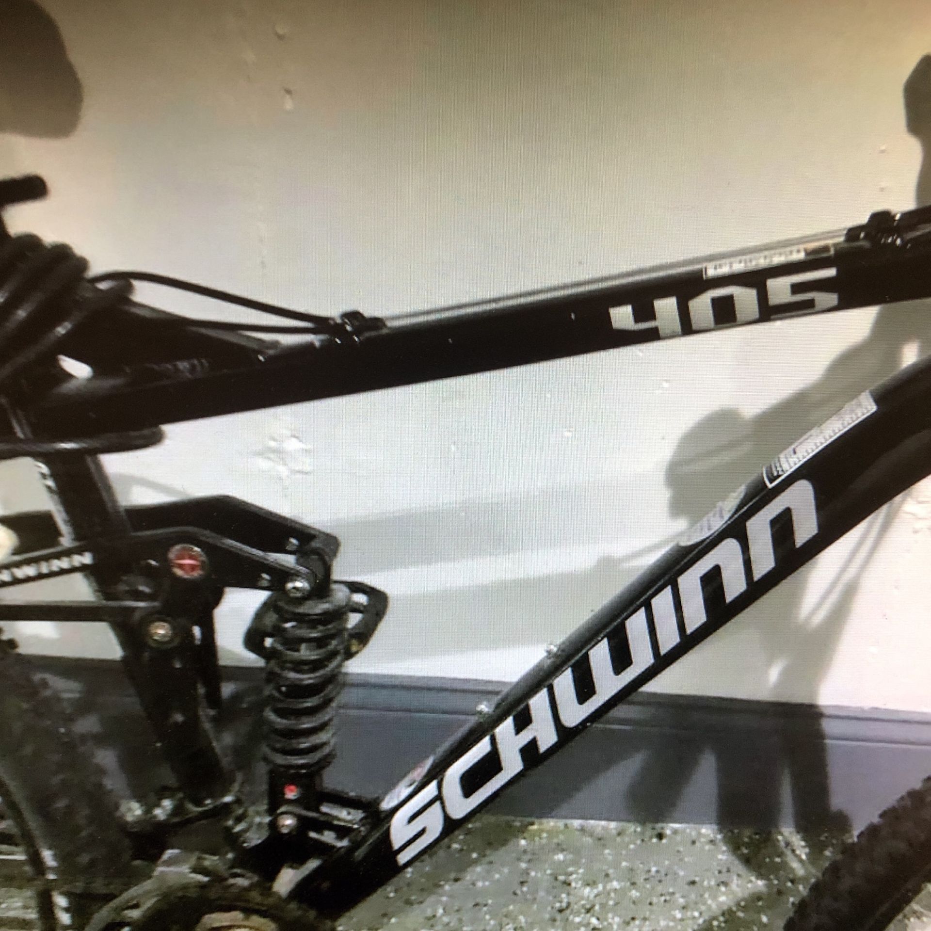 Schwinn 405 mountain bike sale