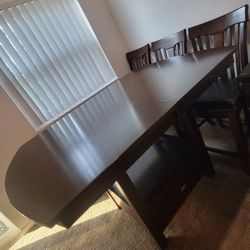 Dining Table and Chair