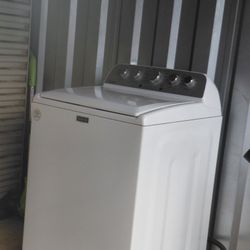 New MAYTAG washing machine