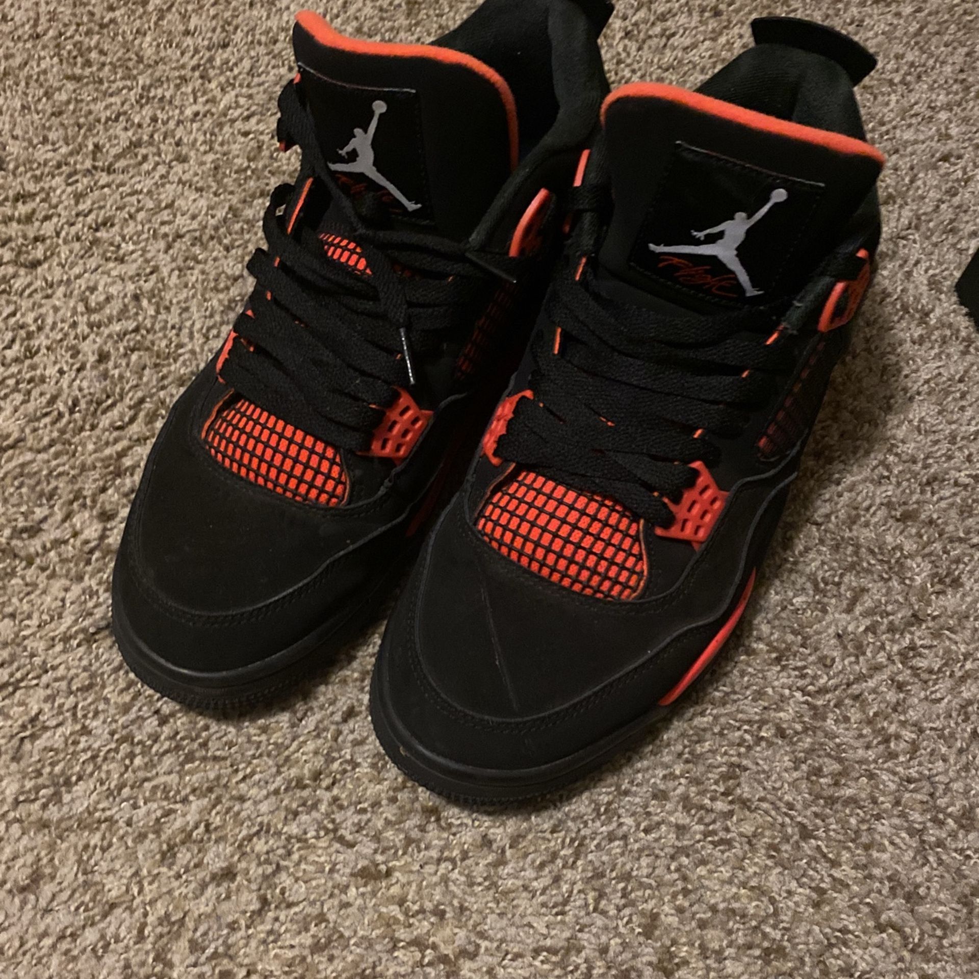 Red Thunder 4s Size 11 $200