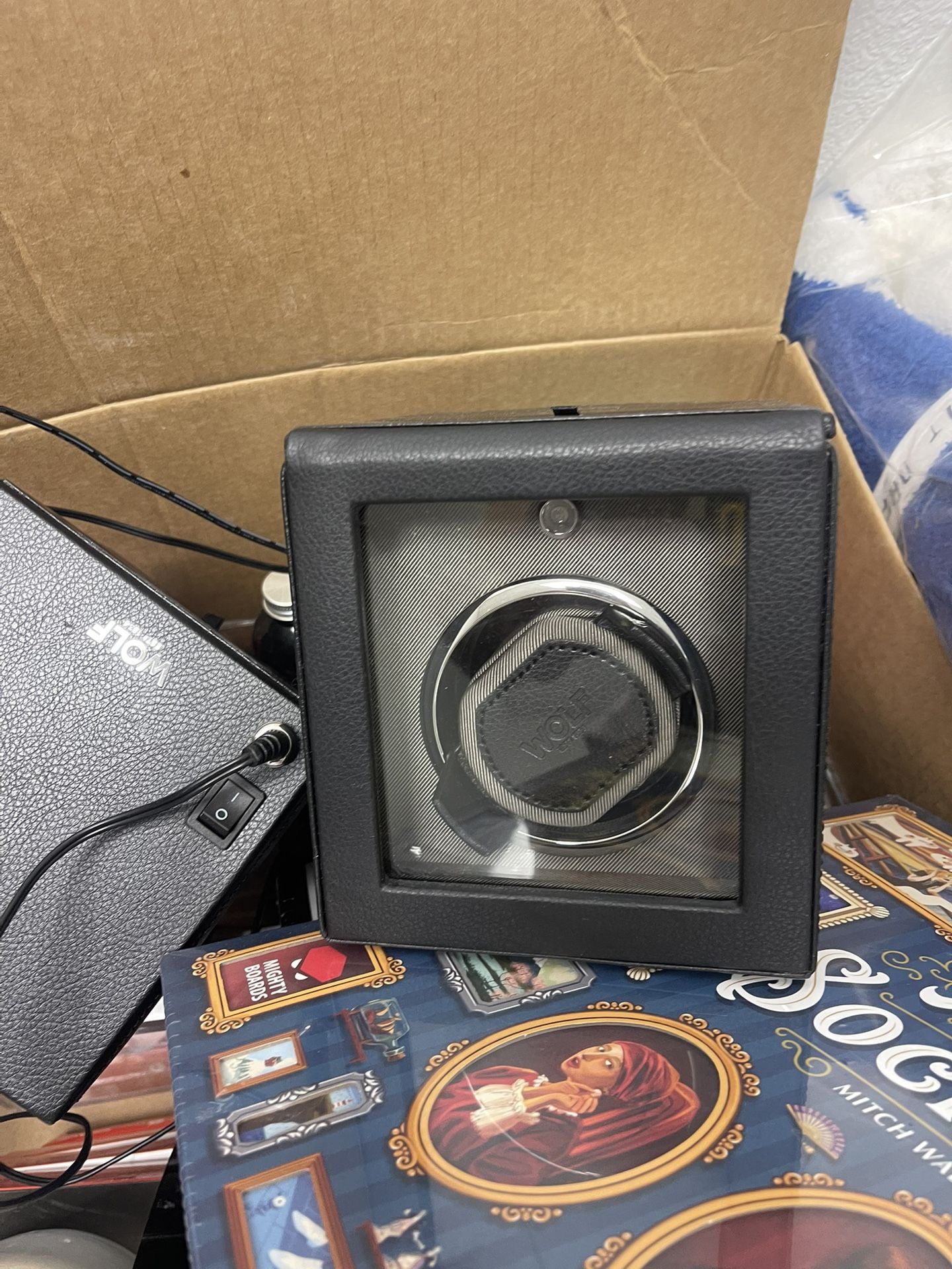 Wolf Cub Single Watch Winder With Cover