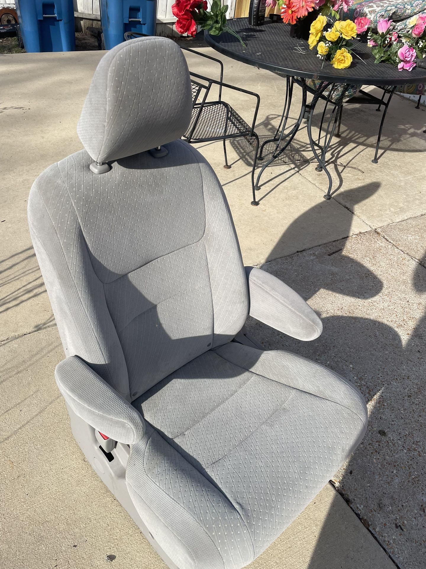 Seat For Toyota Siana Minivan