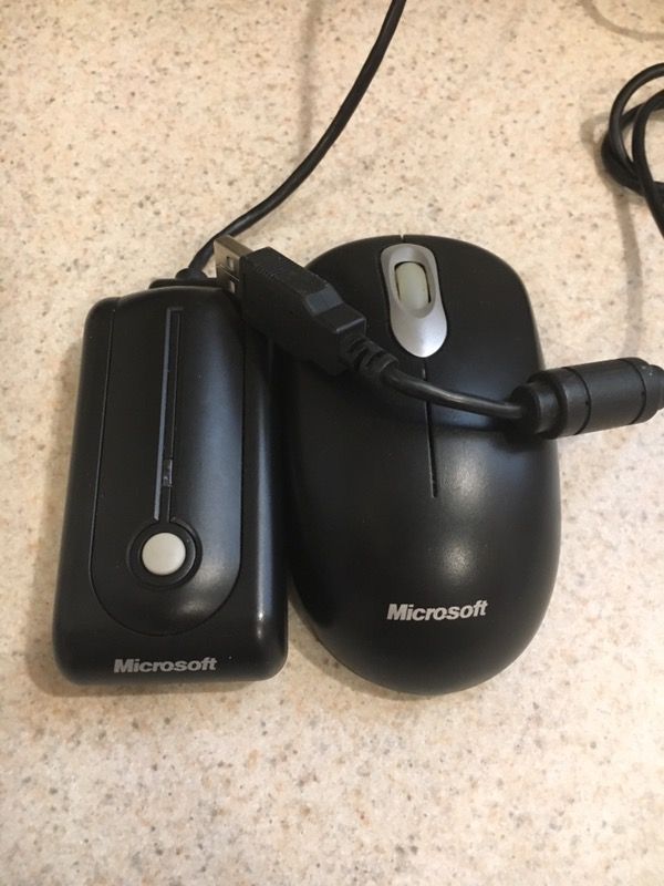 Microsoft wireless mouse and receiver 700