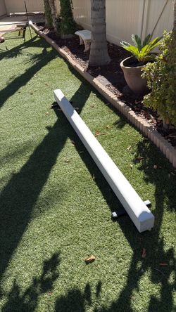 Gymnastic balance beam