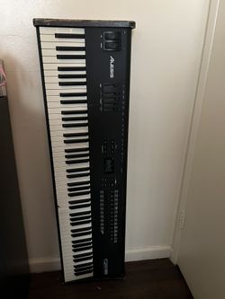 alesis qs8 piano